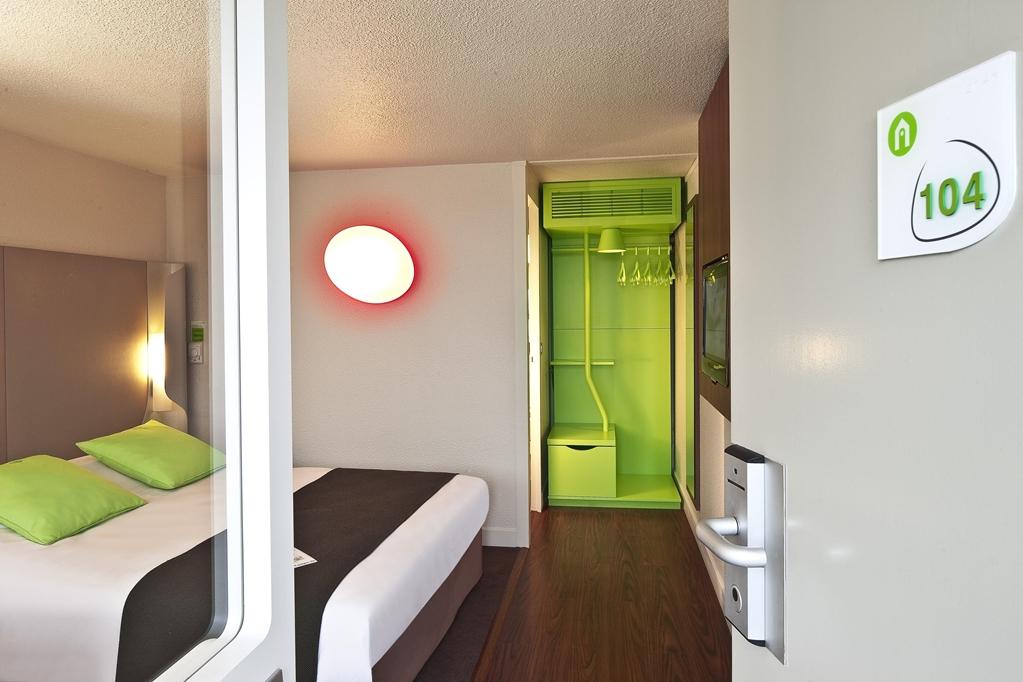 Campanile Gueret Hotell Exteriör bild